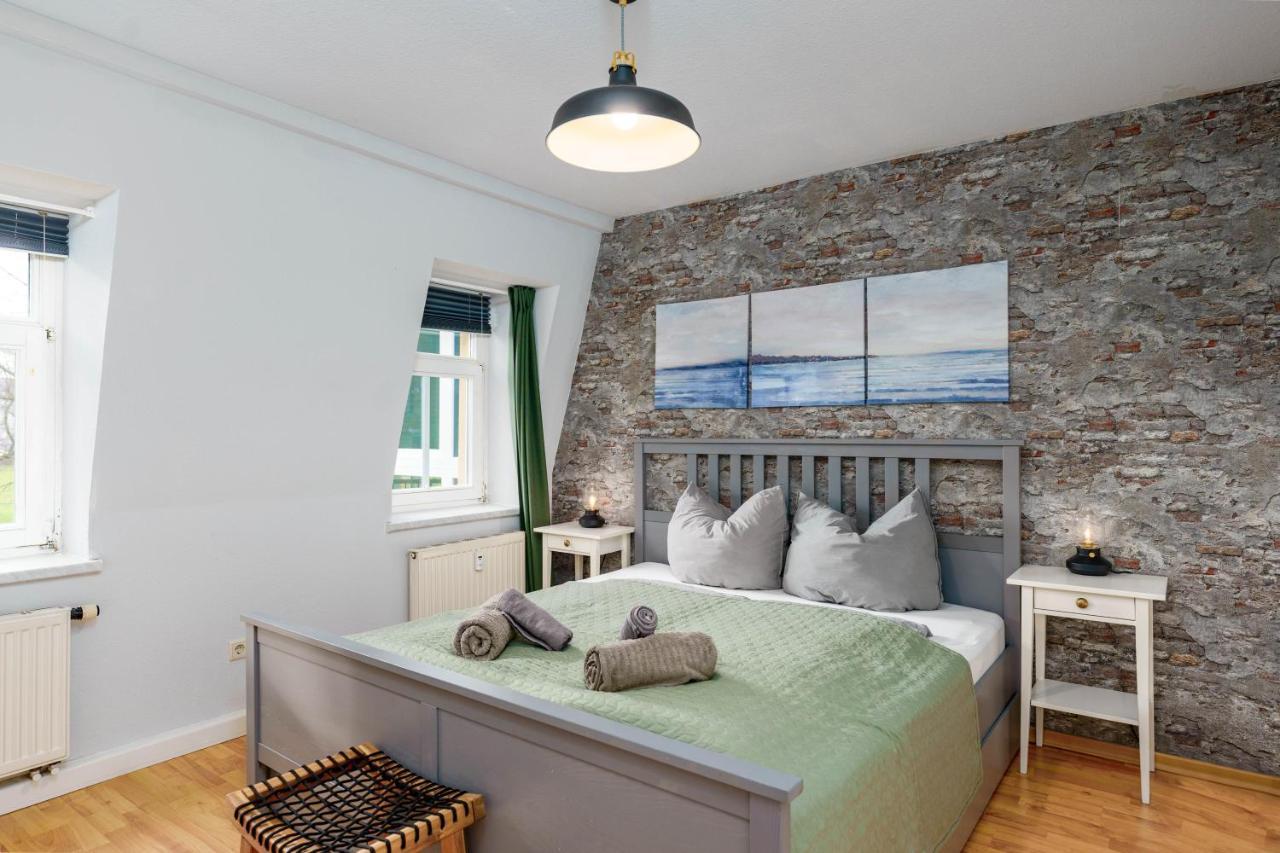 2R Apartment Perfect For Families! Kitchen - Parking - Netflix Dresden Ngoại thất bức ảnh