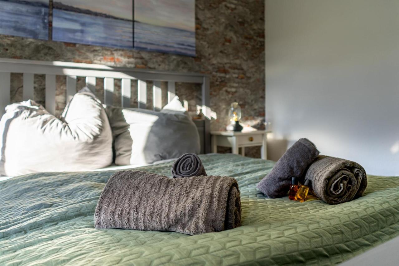 2R Apartment Perfect For Families! Kitchen - Parking - Netflix Dresden Ngoại thất bức ảnh